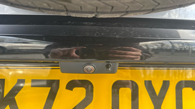 Land Rover Defender 3.0 D250 X-Dynamic SE 110 5dr Auto Diesel Estate